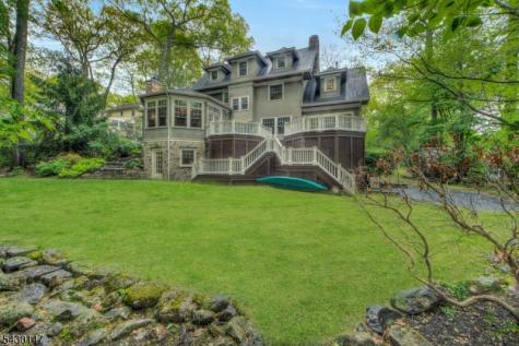 30 Tower Hill Road Mountain Lakes NJ 07046