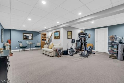 6 Champions Circle Branchburg NJ 08876