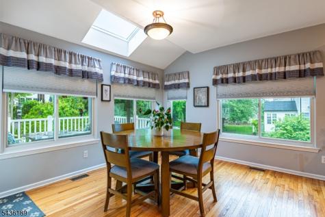 1710 Washington Valley Greenwich NJ 08886