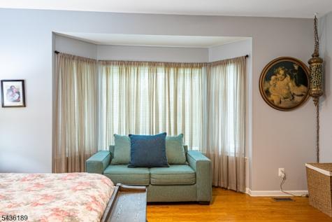 1710 Washington Valley Greenwich NJ 08886