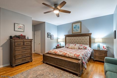 1710 Washington Valley Greenwich NJ 08886