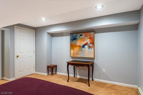 1710 Washington Valley Greenwich NJ 08886