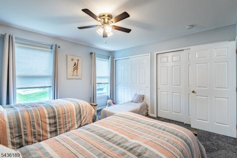 1710 Washington Valley Greenwich NJ 08886