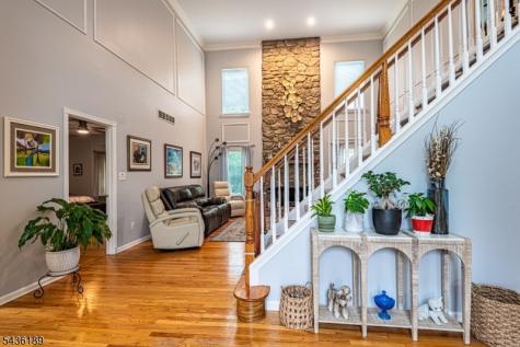 1710 Washington Valley Greenwich NJ 08886