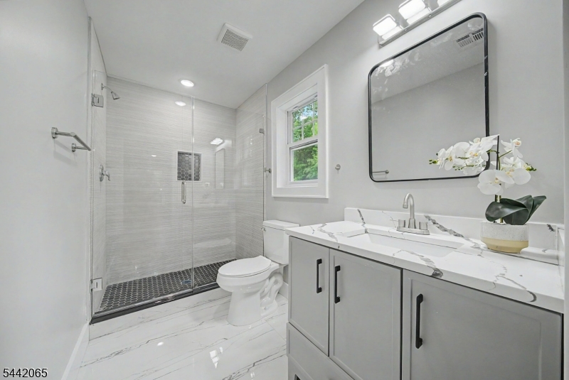21 Willow Avenue Randolph NJ 07869