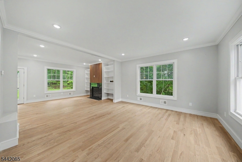 21 Willow Avenue Randolph NJ 07869