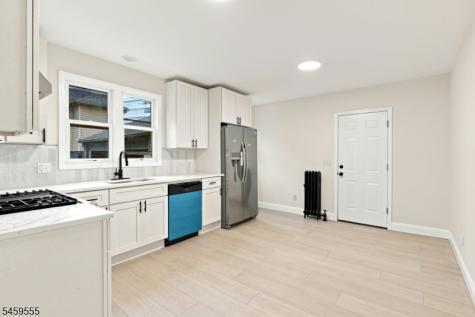 58 Wayne Avenue East Orange NJ 07018