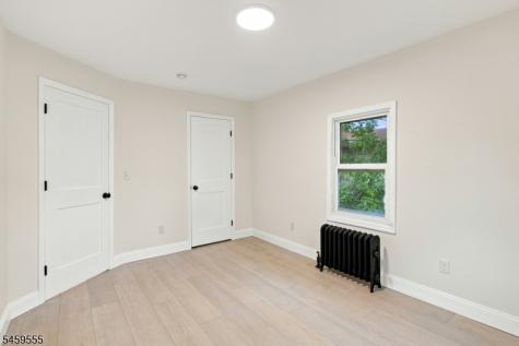 58 Wayne Avenue East Orange NJ 07018