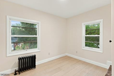58 Wayne Avenue East Orange NJ 07018