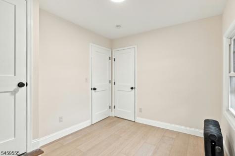 58 Wayne Avenue East Orange NJ 07018