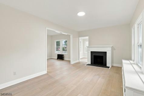 58 Wayne Avenue East Orange NJ 07018