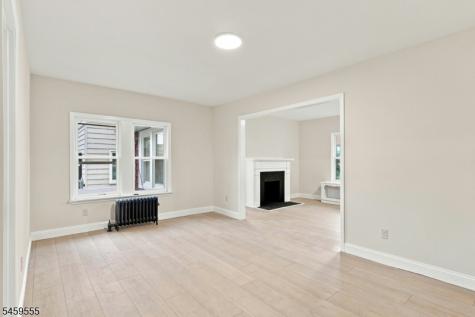 58 Wayne Avenue East Orange NJ 07018