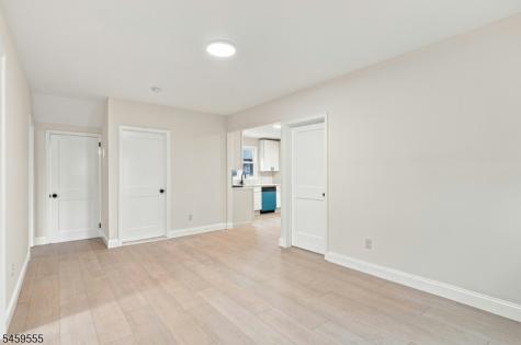 58 Wayne Avenue East Orange NJ 07018