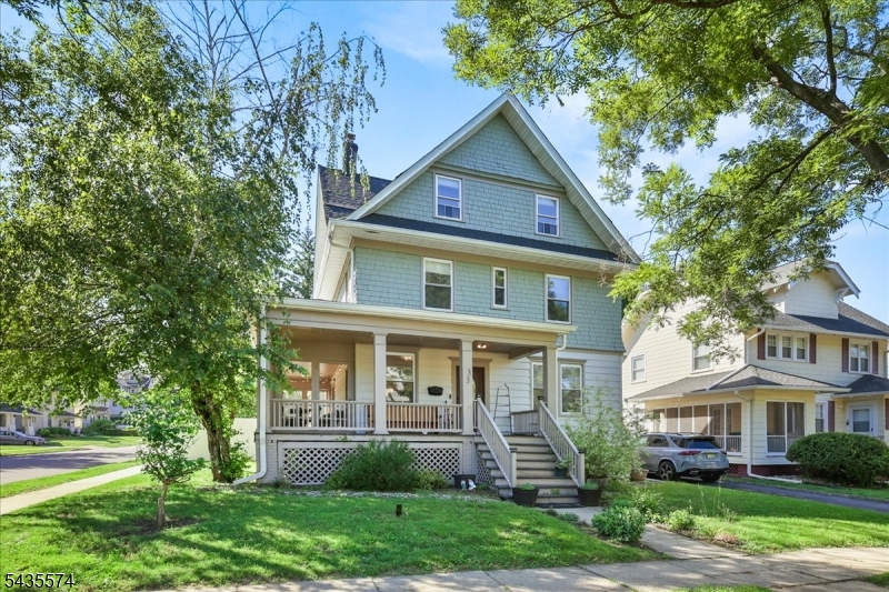 33 Morse Avenue East Orange NJ 07017