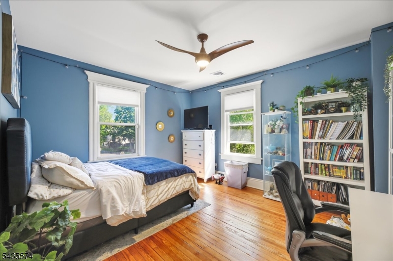 33 Morse Avenue East Orange NJ 07017