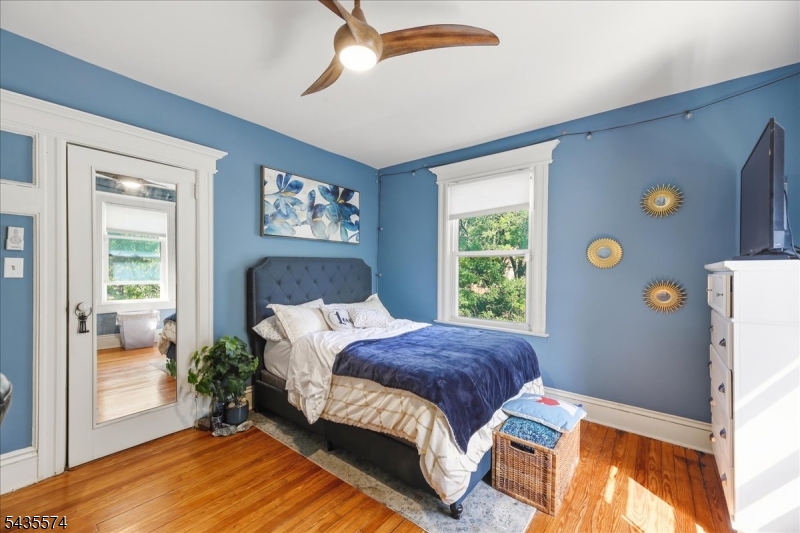 33 Morse Avenue East Orange NJ 07017