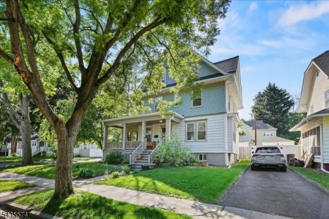 33 Morse Avenue East Orange NJ 07017