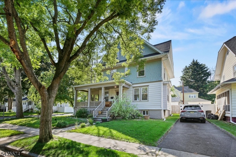 33 Morse Avenue East Orange NJ 07017