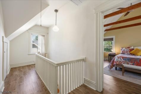 33 Morse Avenue East Orange NJ 07017