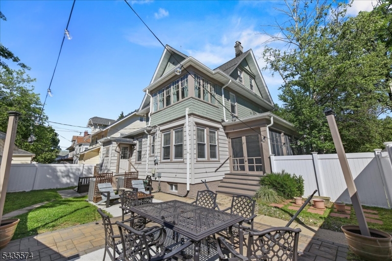 33 Morse Avenue East Orange NJ 07017