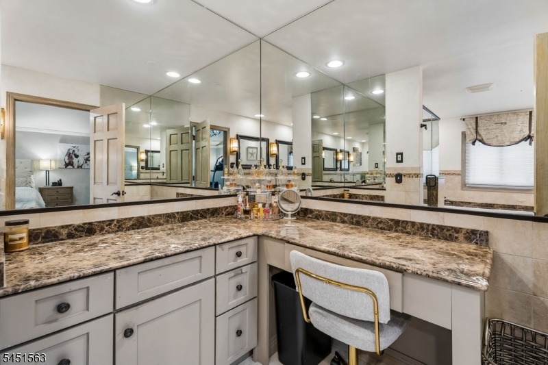196 Hawthorne Drive Clark NJ 07066