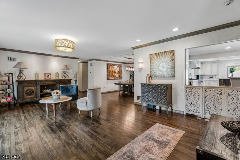 196 Hawthorne Drive Clark NJ 07066