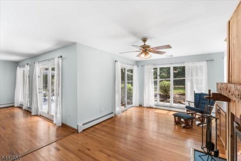 958 Cedar Drive Stillwater NJ 07860