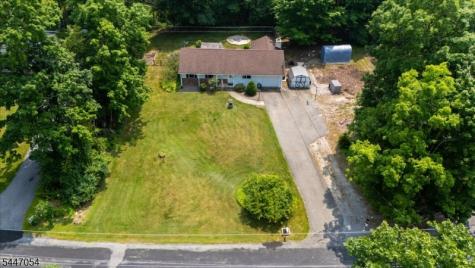958 Cedar Drive Stillwater NJ 07860