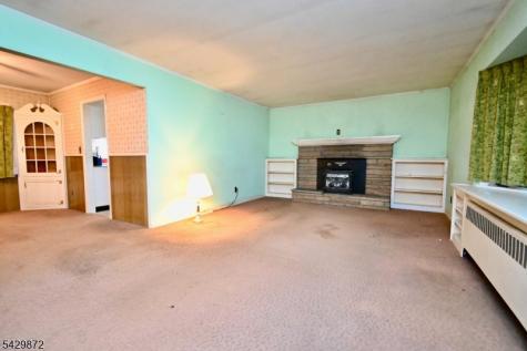 5 Gwyneth Road West Milford NJ 07480