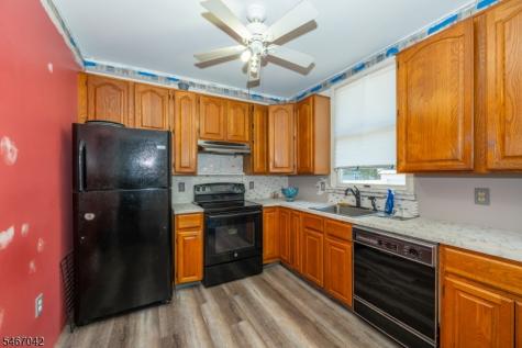 6 May Avenue Pequannock NJ 07444