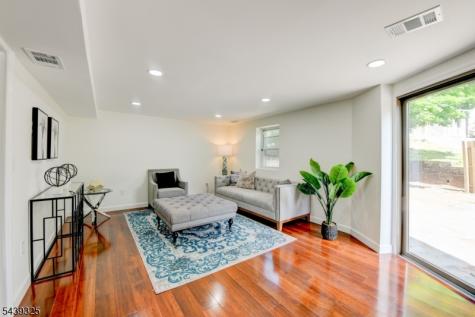15 Winding Way West Orange NJ 07052