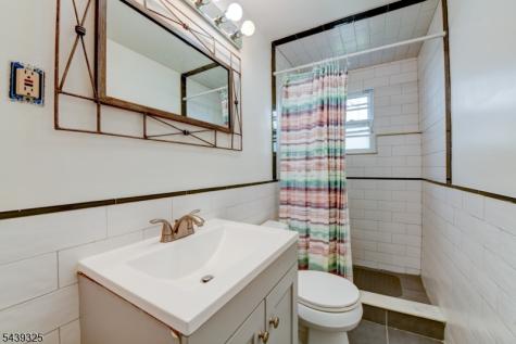 15 Winding Way West Orange NJ 07052
