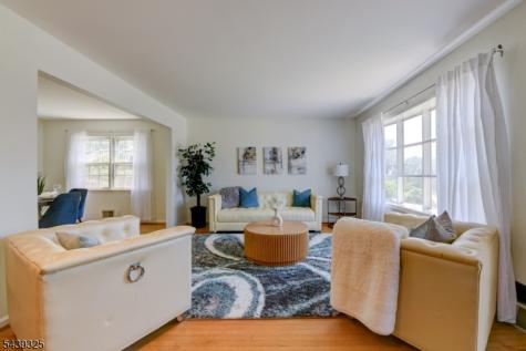 15 Winding Way West Orange NJ 07052