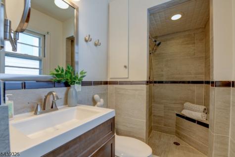 15 Winding Way West Orange NJ 07052