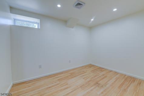 15 Winding Way West Orange NJ 07052