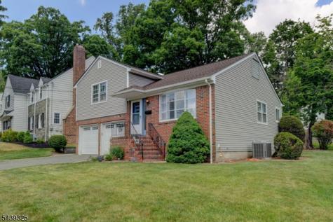 15 Winding Way West Orange NJ 07052