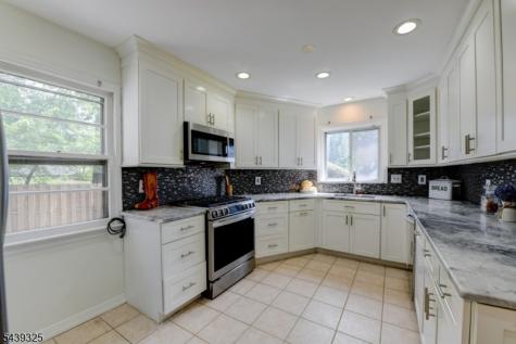 15 Winding Way West Orange NJ 07052