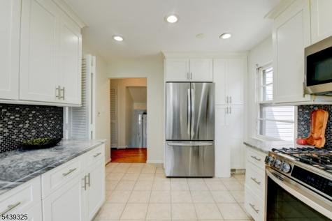 15 Winding Way West Orange NJ 07052