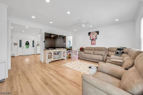 113 S Morris Dover NJ 07801