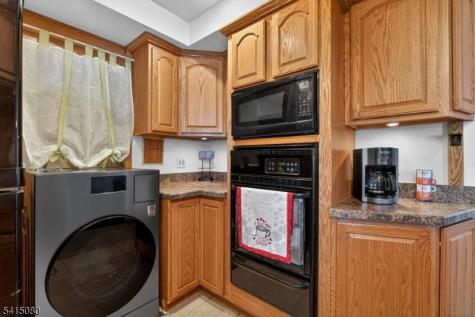 77 W Arthur Place Woodbridge NJ 08830