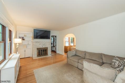 61 Newman Avenue Verona NJ 07044