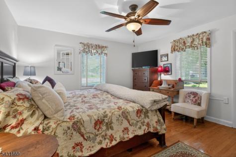 14 Taylor Drive New Brunswick NJ 08901