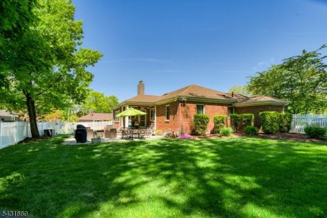 14 Taylor Drive New Brunswick NJ 08901
