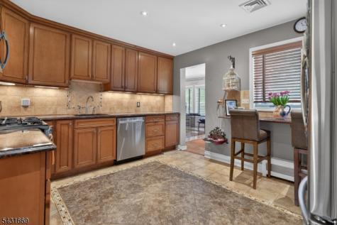 14 Taylor Drive New Brunswick NJ 08901