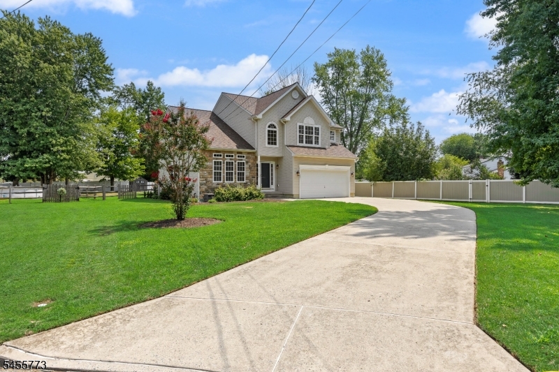 23 Charles Avenue Gloucester NJ 08012