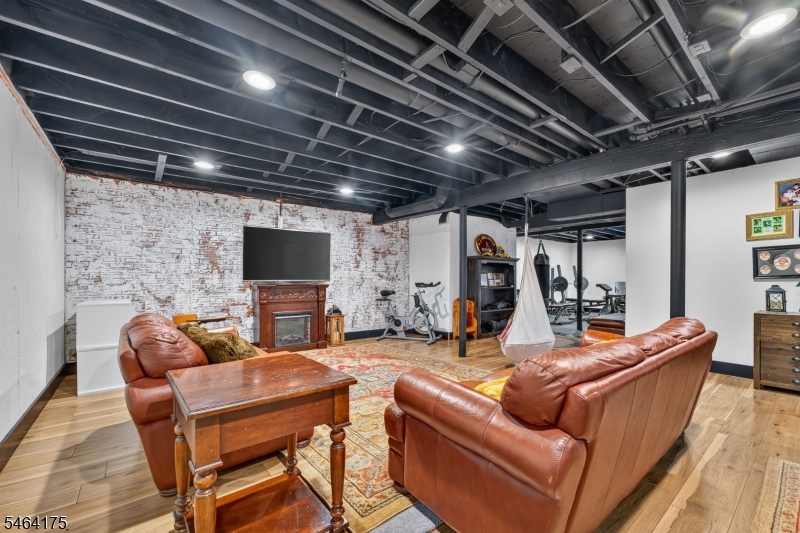 607 West Sidney Road Franklin NJ 08867