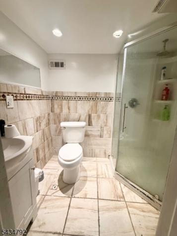 73 Raritan Avenue Paterson NJ 07503