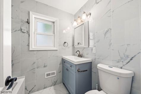 573 Conant Street Hillside NJ 07205