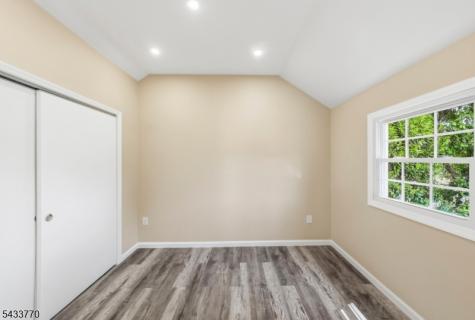 573 Conant Street Hillside NJ 07205
