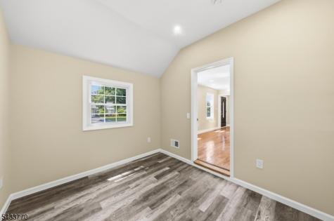 573 Conant Street Hillside NJ 07205